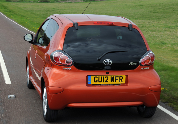 Images of Toyota Aygo 5-door UK-spec 2012