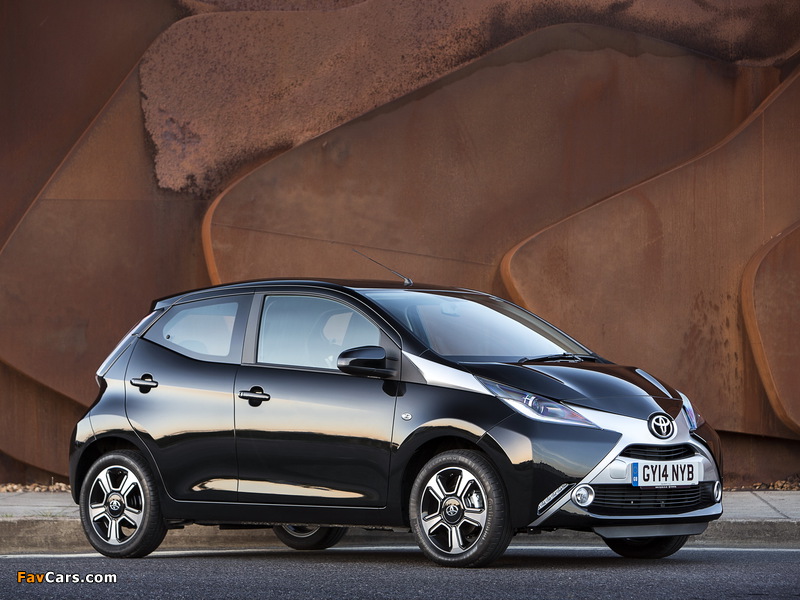 Images of Toyota Aygo 5-door UK-spec 2014 (800 x 600)