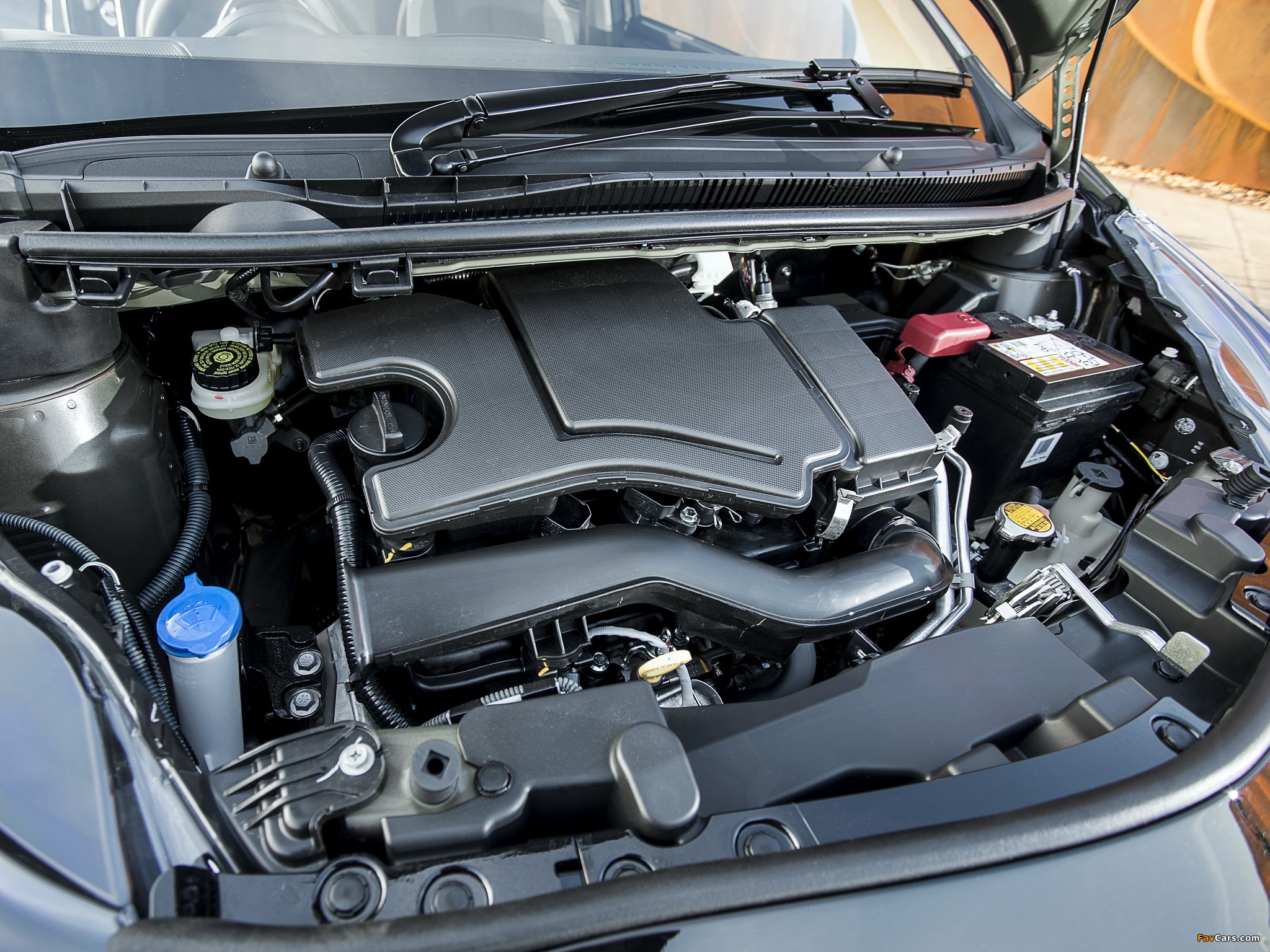 Photos of Toyota Aygo 5-door UK-spec 2014 (2048 x 1536)