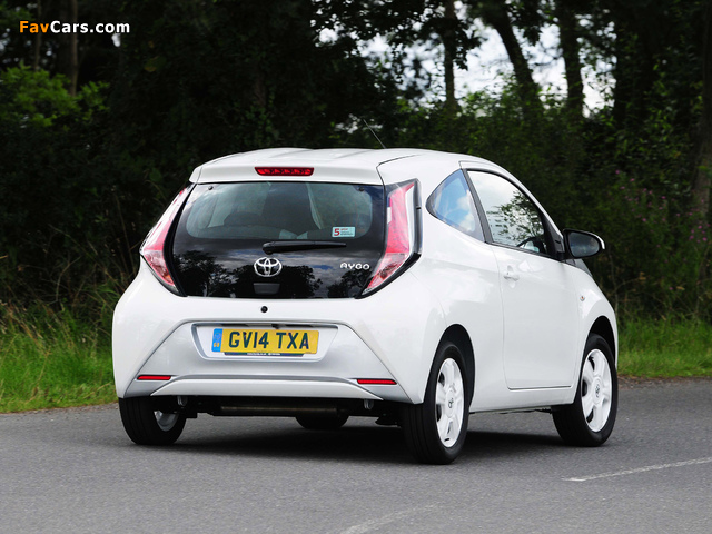 Photos of Toyota Aygo 3-door UK-spec 2014 (640 x 480)