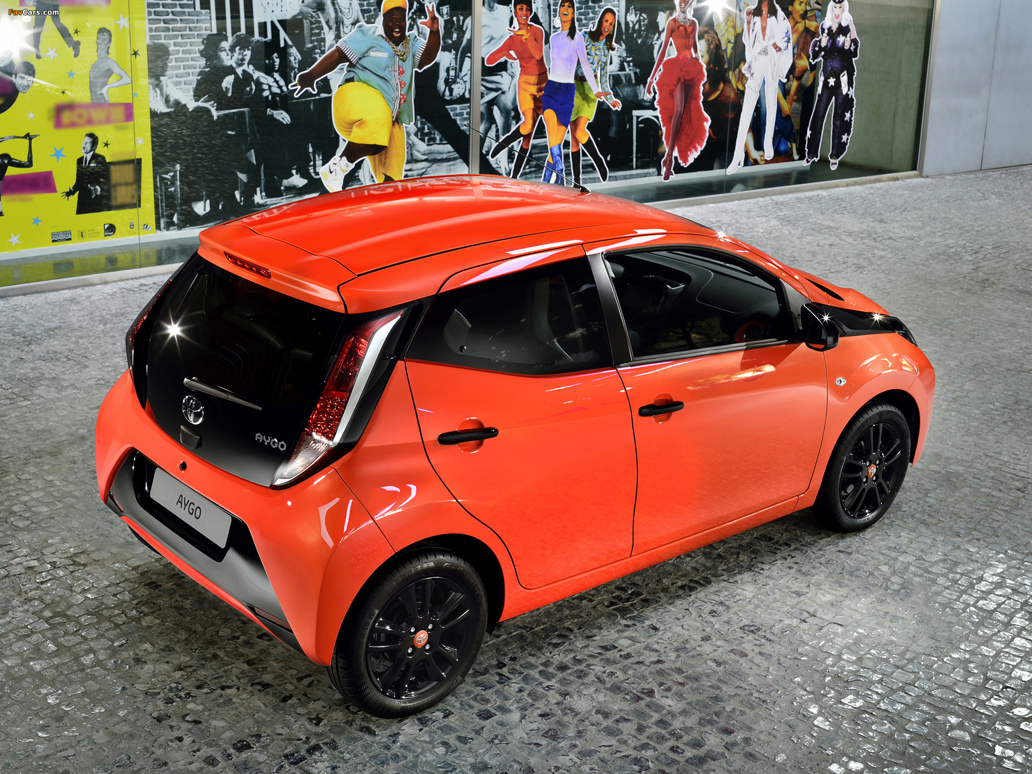 Photos of Toyota Aygo 5-door 2014 (2048 x 1536)