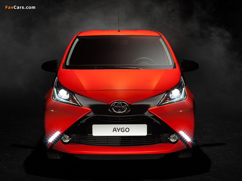 Pictures of Toyota Aygo 5-door 2014 (800 x 600)