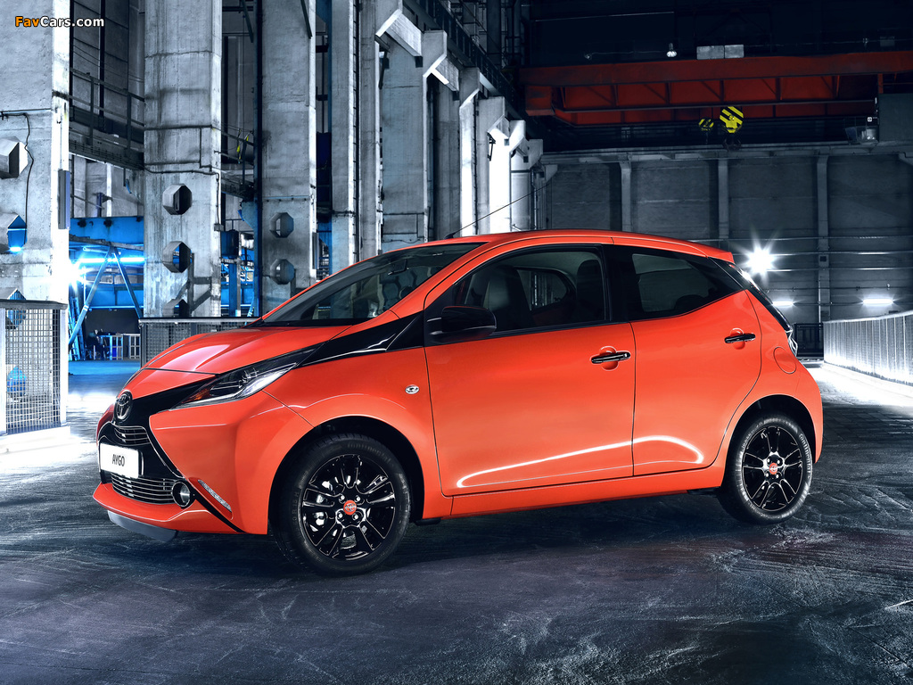 Pictures of Toyota Aygo 5-door 2014 (1024 x 768)