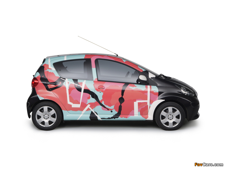 Toyota Aygo 5-door 2005–08 photos (800 x 600)