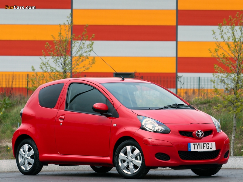 Toyota Aygo 3-door UK-spec 2008 images (800 x 600)