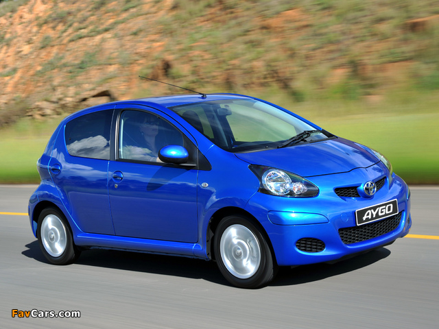 Toyota Aygo 5-door ZA-spec 2008 wallpapers (640 x 480)