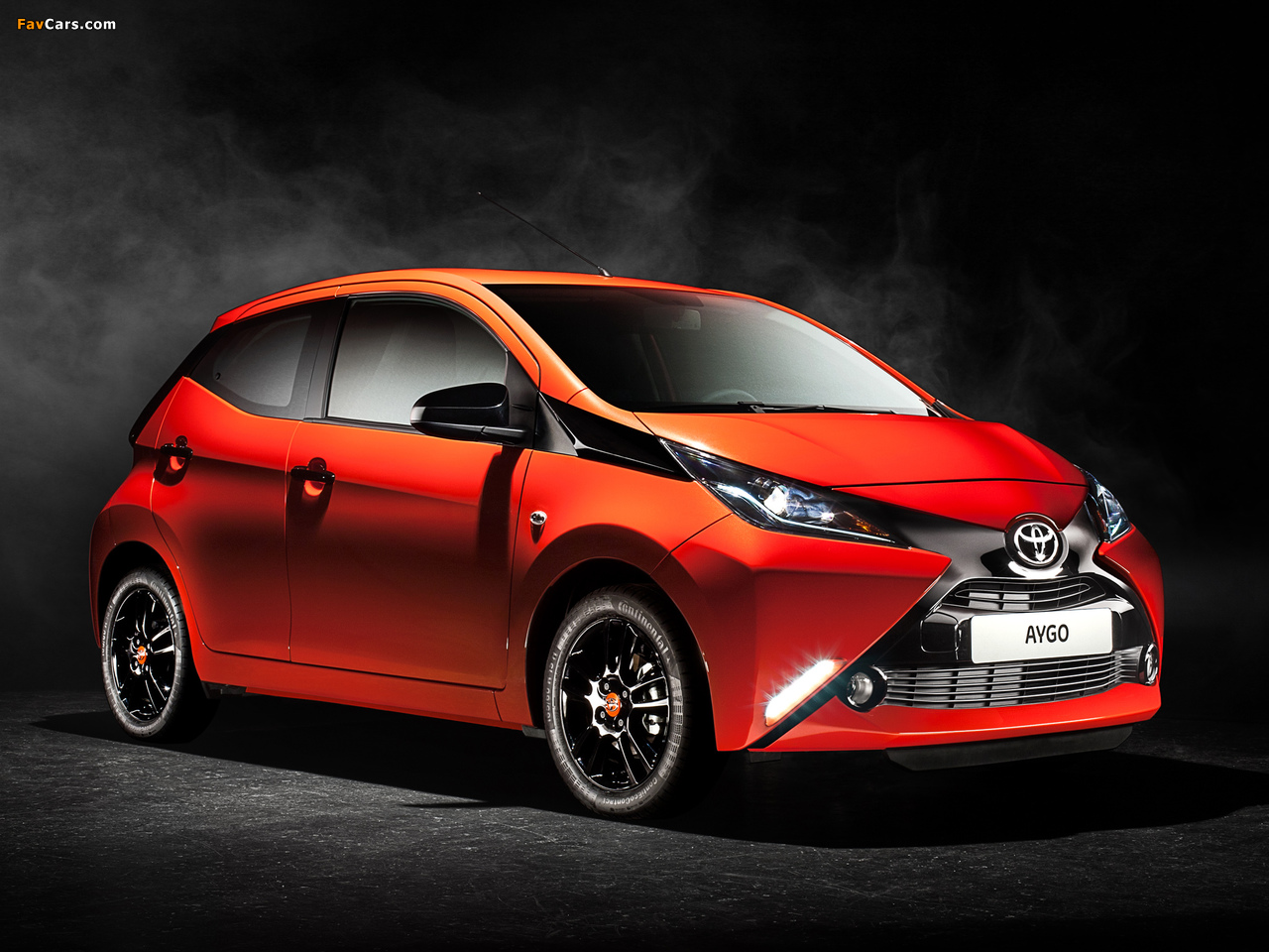 Toyota Aygo 5-door 2014 images (1280 x 960)