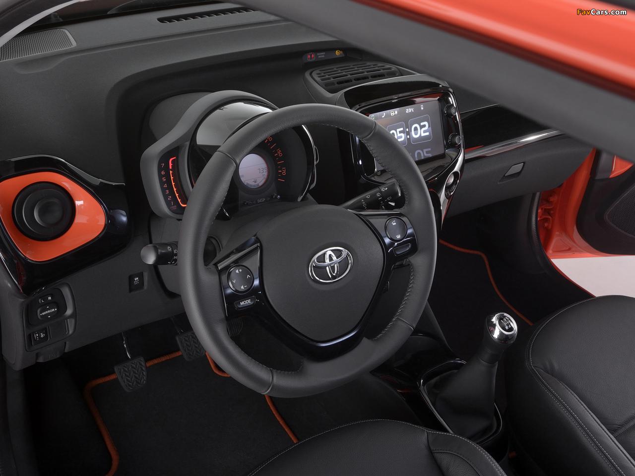 Toyota Aygo 5-door 2014 photos (1280 x 960)