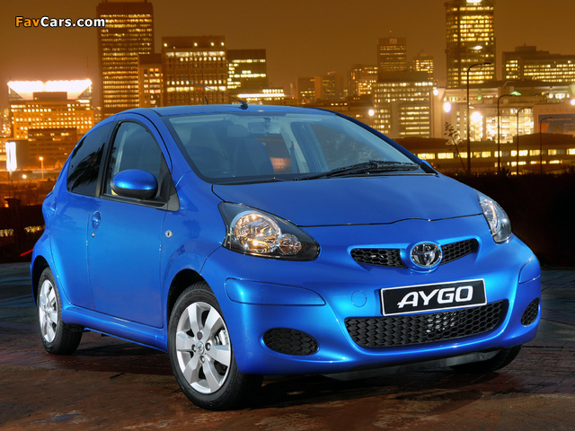 Toyota Aygo 5-door ZA-spec 2008 wallpapers (640 x 480)