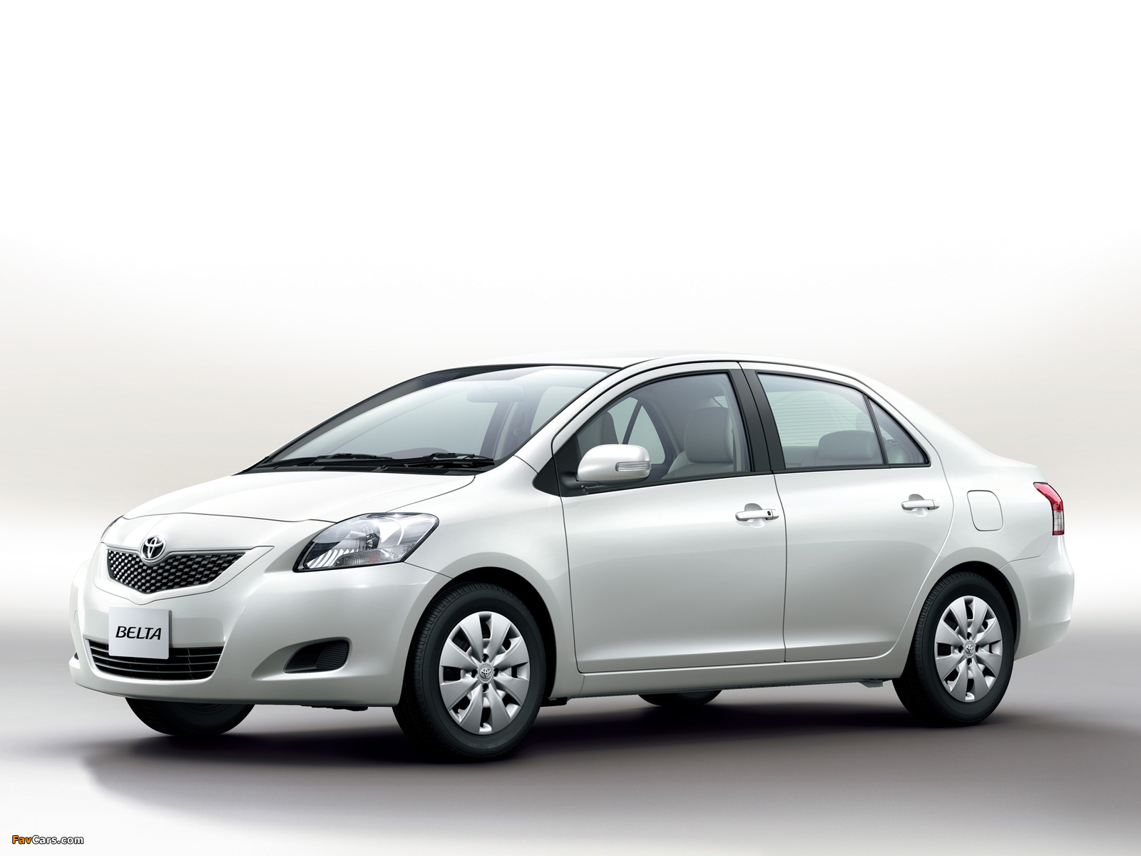 Photos of Toyota Belta 2008–09 (1600 x 1200)