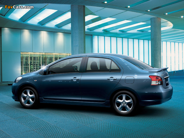 Pictures of Toyota Belta 2005–08 (640 x 480)