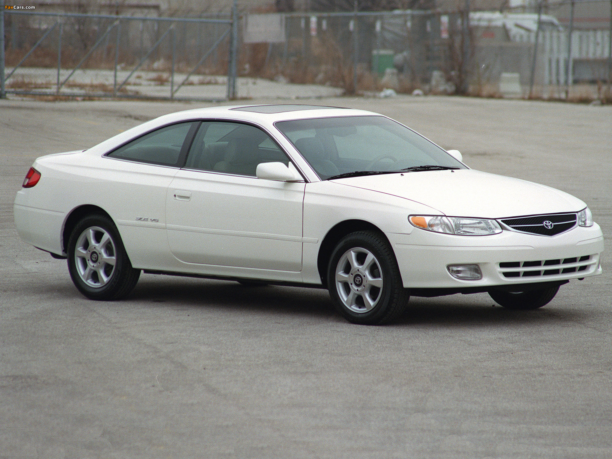 Pictures of Toyota Camry Solara Coupe 1999–2002 (2048 x 1536)