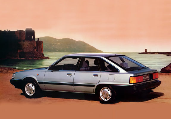 Images of Toyota Camry Liftback EU-spec (V10) 1984–86