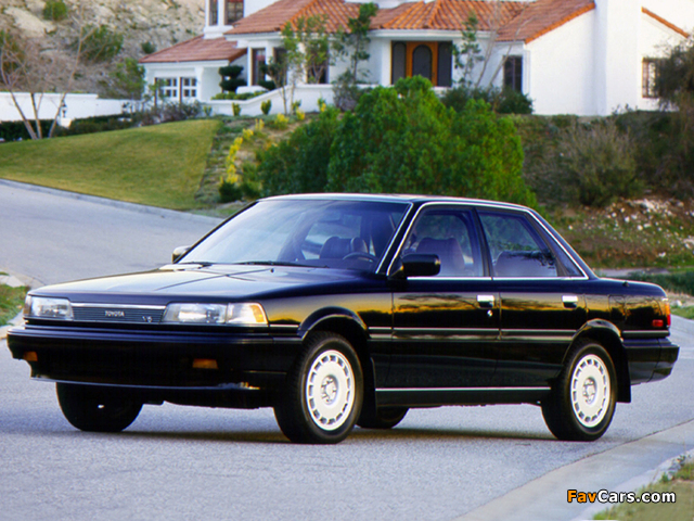 Images of Toyota Camry Sedan LE US-spec 1986–90 (640 x 480)