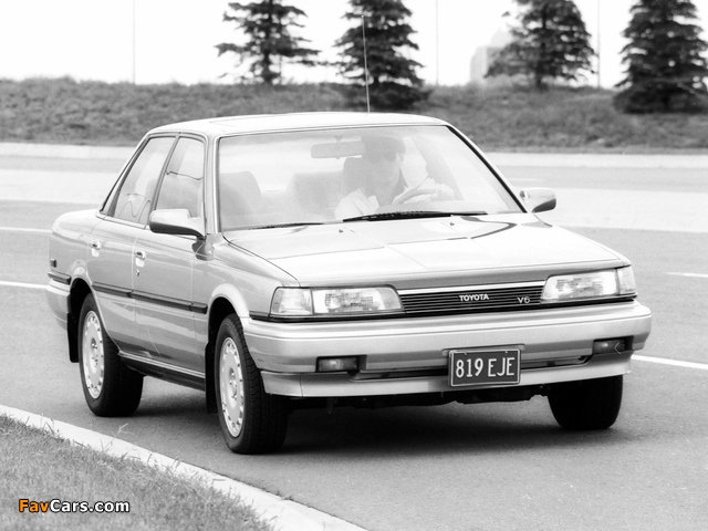 Images of Toyota Camry Sedan LE US-spec 1986–90 (640 x 480)