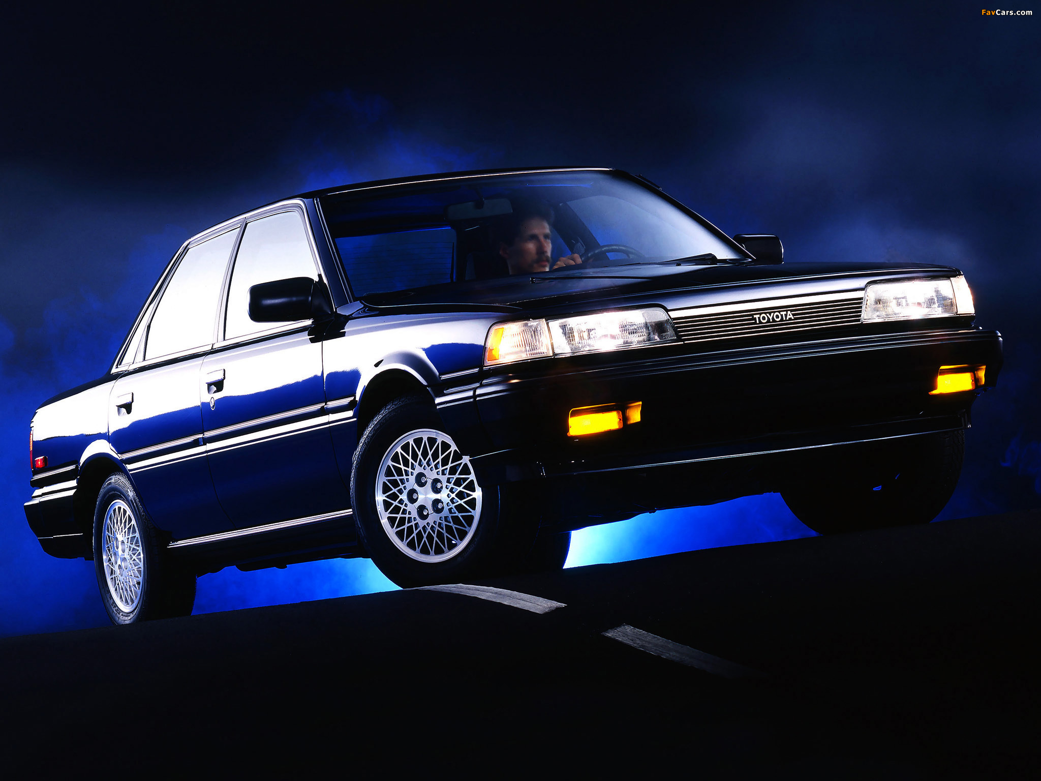 Images of Toyota Camry Sedan LE US-spec 1986–90 (2048 x 1536)