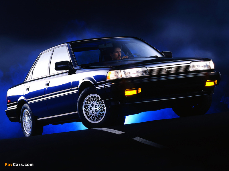 Images of Toyota Camry Sedan LE US-spec 1986–90 (800 x 600)