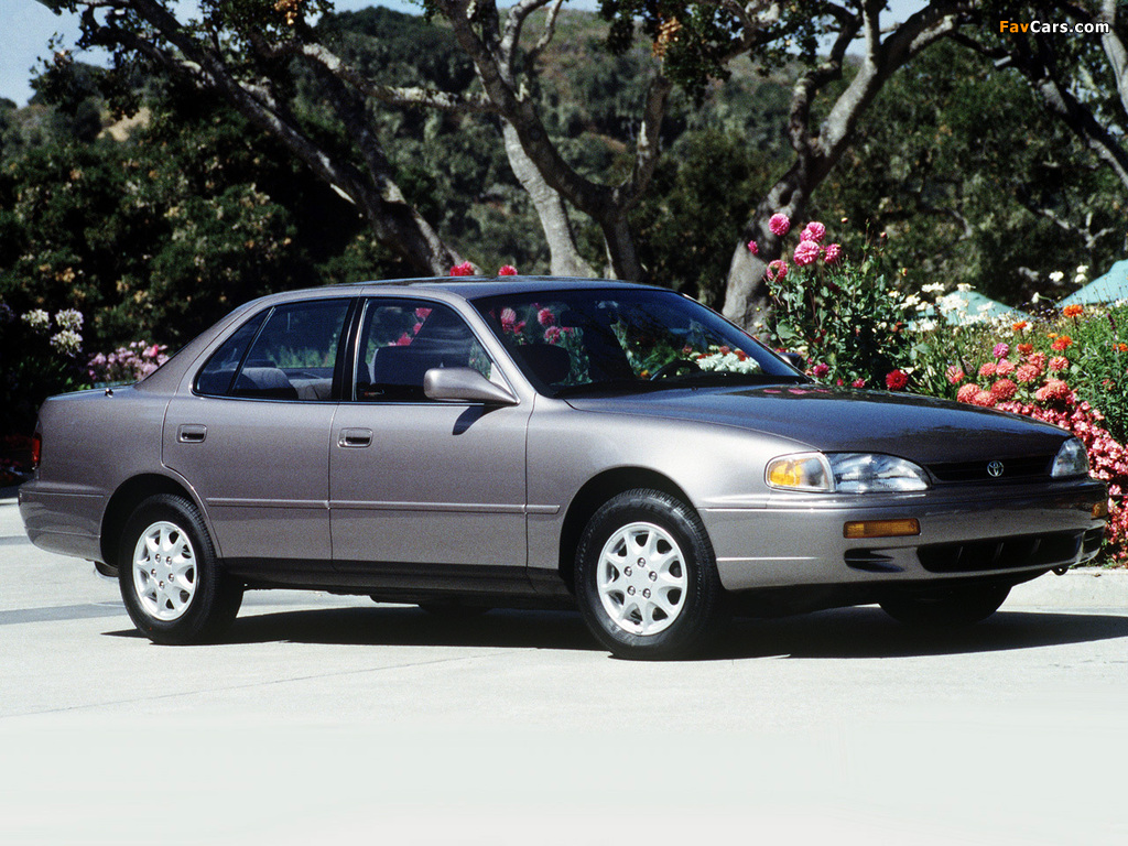 Images of Toyota Camry US-spec (XV10) 1991–96 (1024 x 768)