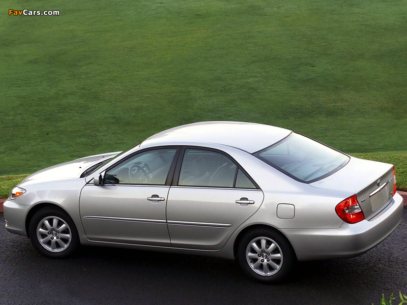 Images of Toyota Camry US-spec (ACV30) 2001–04 (800 x 600)