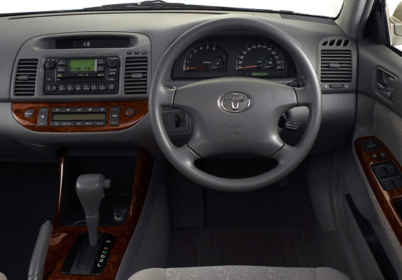 Images of Toyota Camry ZA-spec (ACV30) 2001–04
