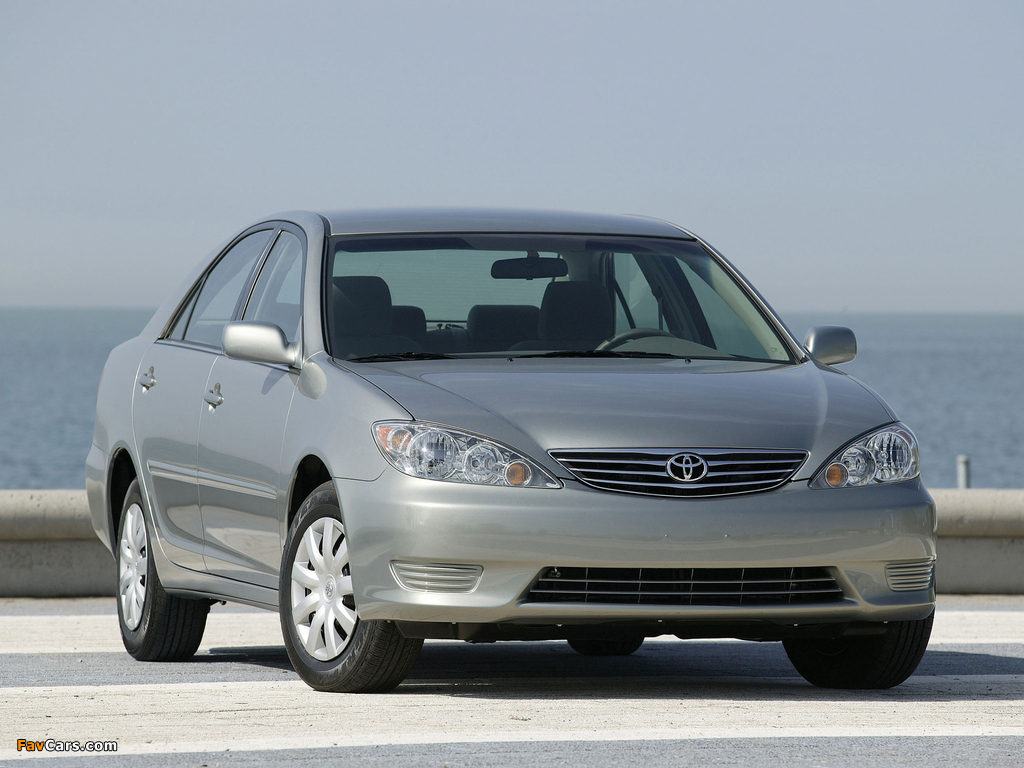 Images of Toyota Camry LE US-spec (ACV30) 2004–06 (1024 x 768)