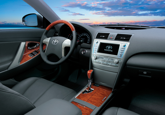 Images of Toyota Camry Sedan 2009–11