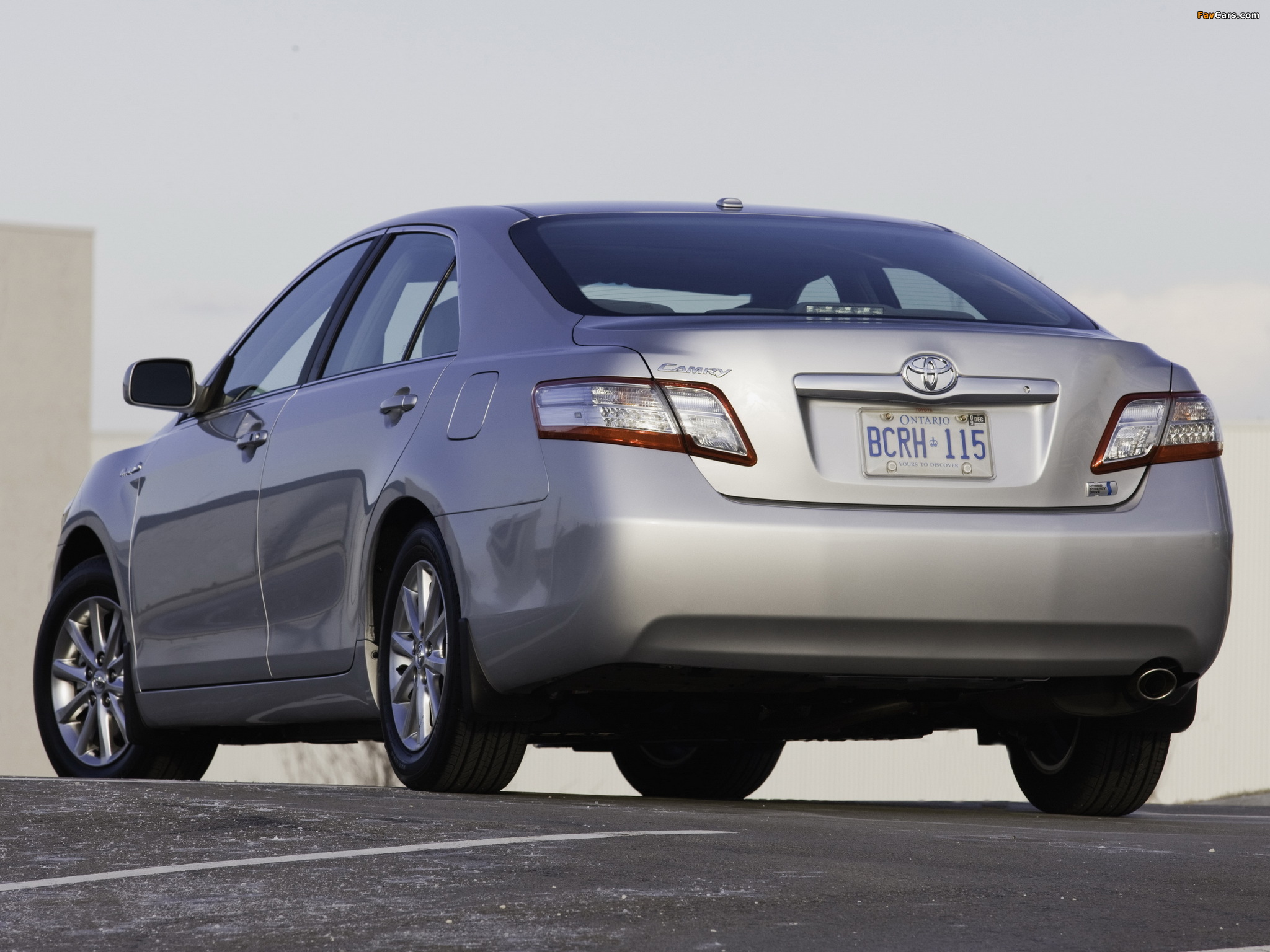 Images of Toyota Camry Hybrid 2009–11 (2048 x 1536)