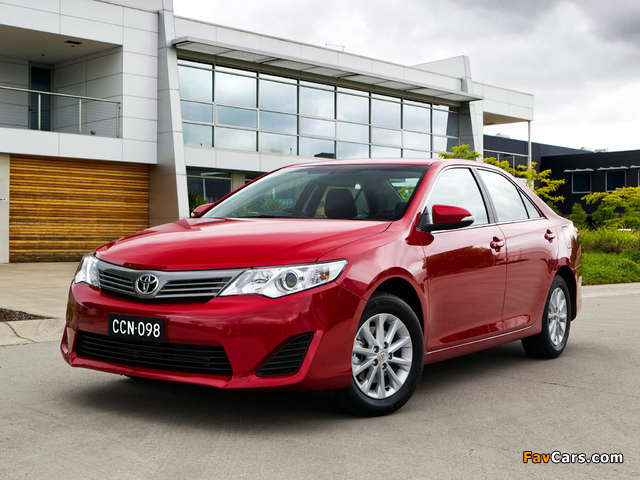 Images of Toyota Camry Altise 2011 (640 x 480)