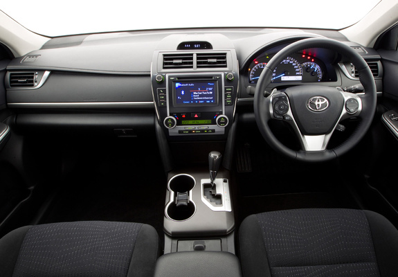 Images of Toyota Camry Atara S 2011