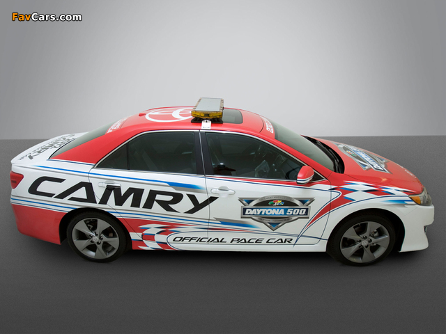 Images of Toyota Camry SE Daytona 500 Pace Car 2012 (640 x 480)