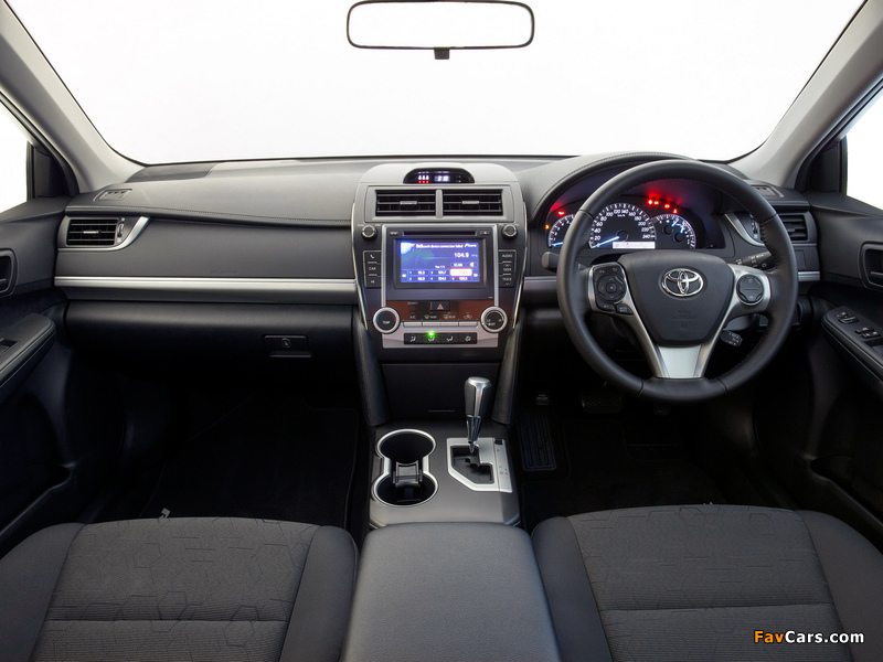 Images of Toyota Camry RZ 2014 (800 x 600)