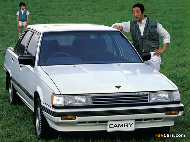 Photos of Toyota Camry JP-spec (V10) 1984–86 (640 x 480)
