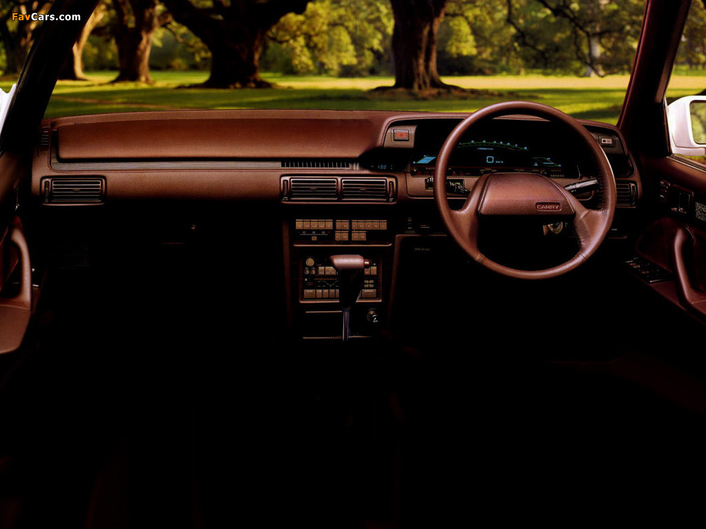 Photos of Toyota Camry Sedan JP-spec (V20) 1986–90 (1024 x 768)