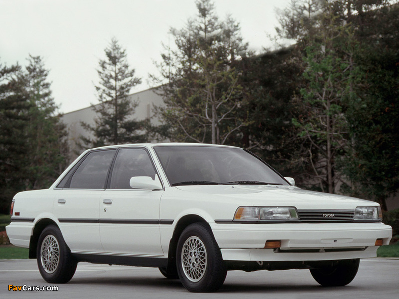 Photos of Toyota Camry Sedan LE US-spec (V20) 1990–91 (800 x 600)
