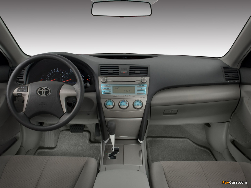 Photos of Toyota Camry LE 2006–09 (1024 x 768)