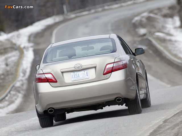 Photos of Toyota Camry LE 2006–09 (640 x 480)