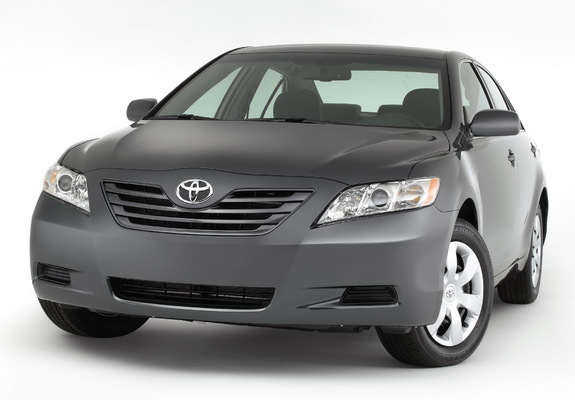 Photos of Toyota Camry LE 2006–09