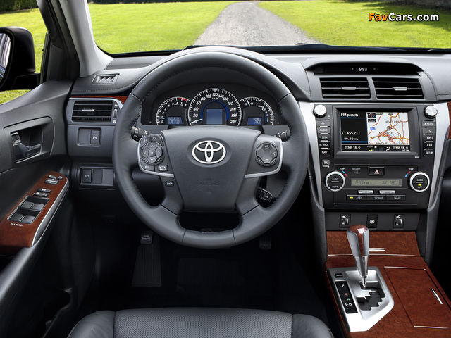 Photos of Toyota Camry CIS-spec 2011 (640 x 480)