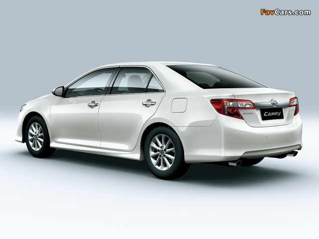 Photos of Toyota Camry GL UAE-spec 2011 (640 x 480)