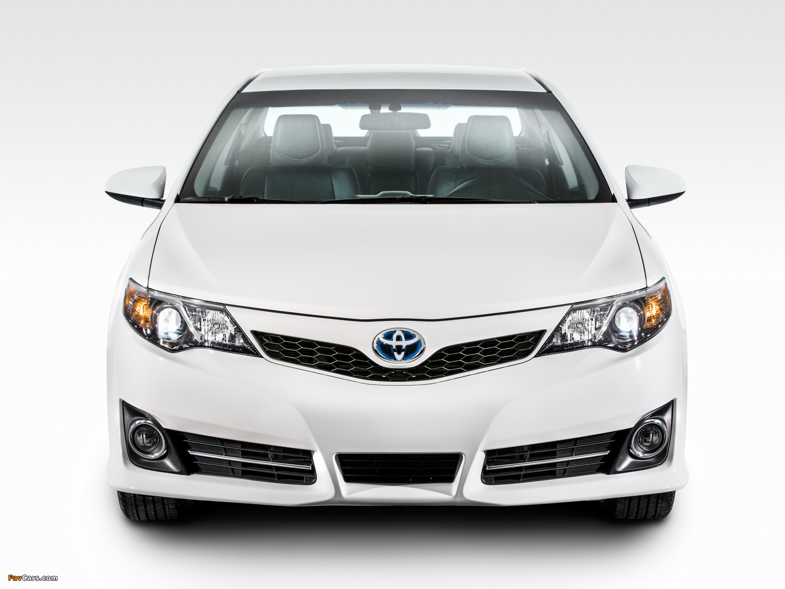 Photos of Toyota Camry Hybrid SE 2014 (1600 x 1200)