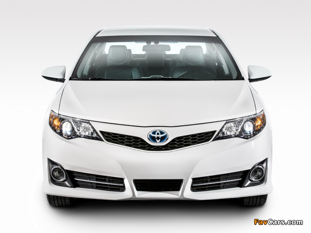 Photos of Toyota Camry Hybrid SE 2014 (640 x 480)