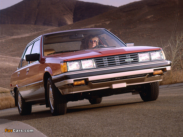 Pictures of Toyota Camry US-spec (V10) 1982–84 (640 x 480)