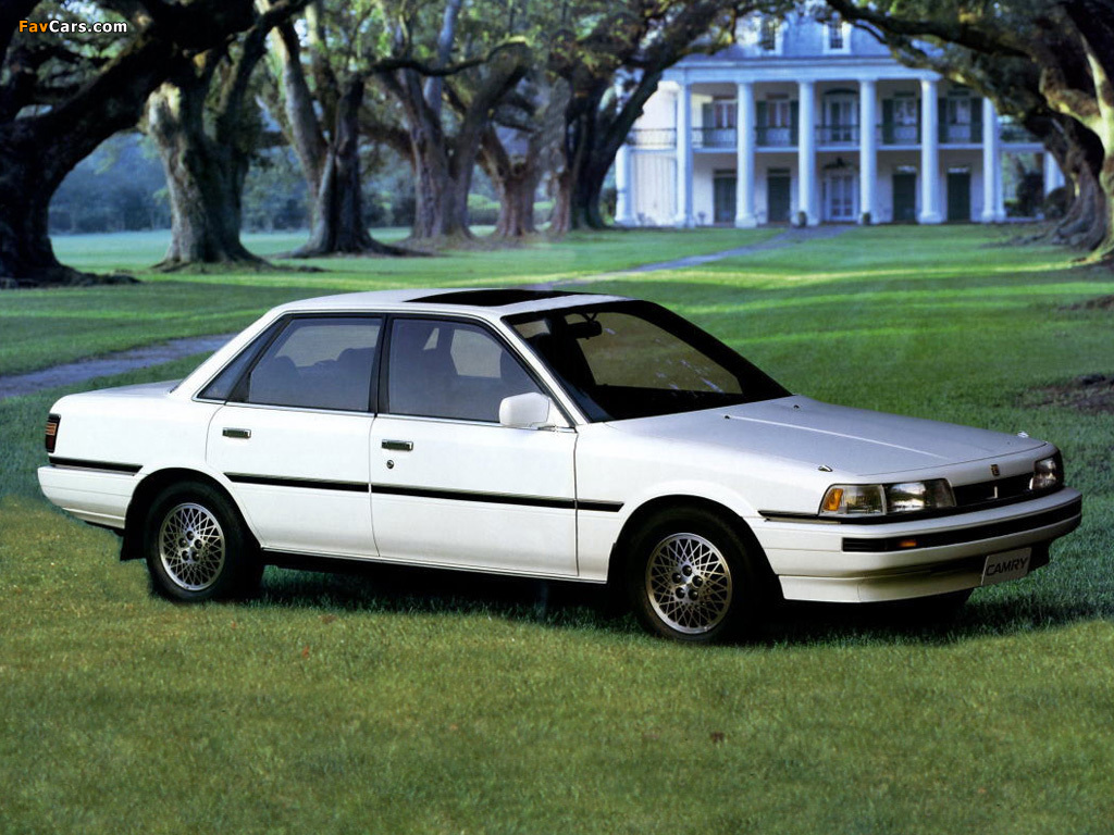 Pictures of Toyota Camry Sedan JP-spec (V20) 1986–90 (1024 x 768)