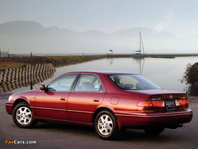 Pictures of Toyota Camry ZA-spec (MCV21) 2000–02 (640 x 480)