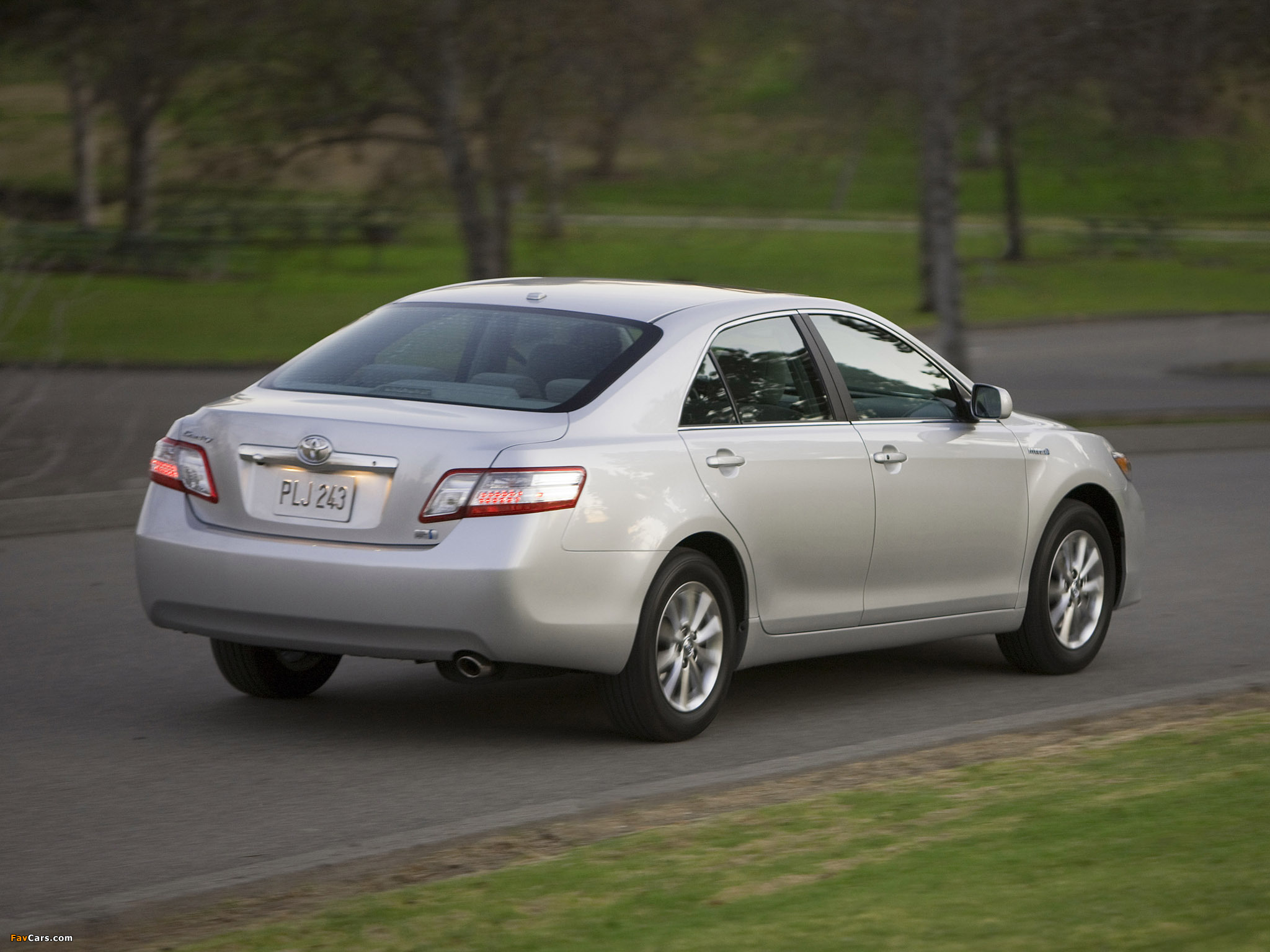 Pictures of Toyota Camry Hybrid 2009–11 (2048 x 1536)