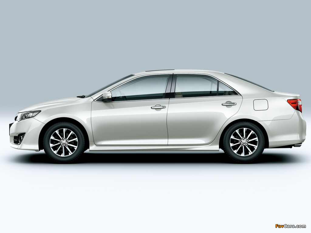 Pictures of Toyota Camry GL UAE-spec 2011 (1024 x 768)