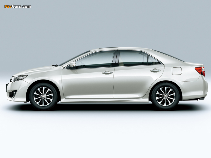 Pictures of Toyota Camry GL UAE-spec 2011 (800 x 600)