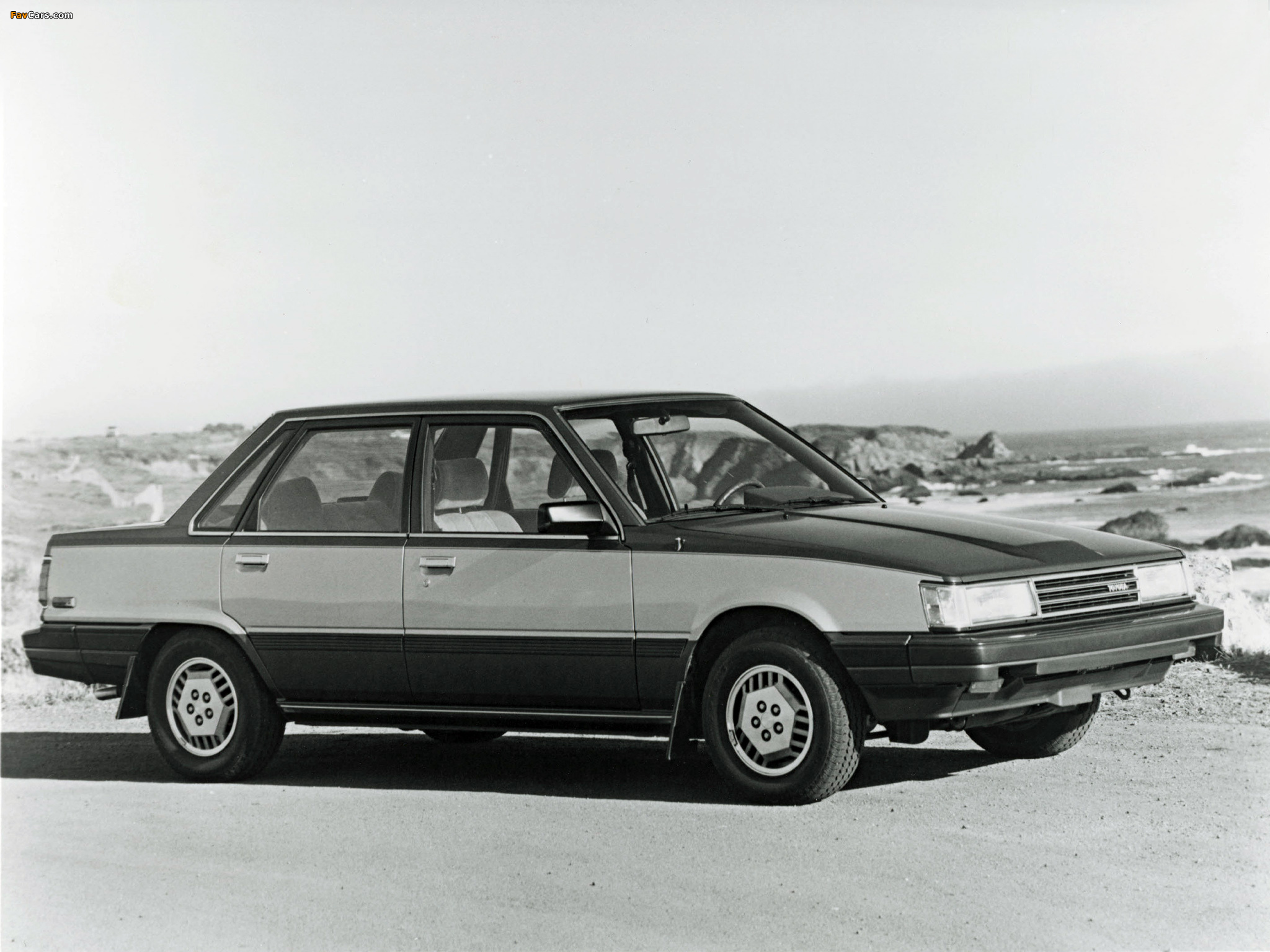 Toyota Camry LE US-spec (V10) 1984–86 images (2048 x 1536)