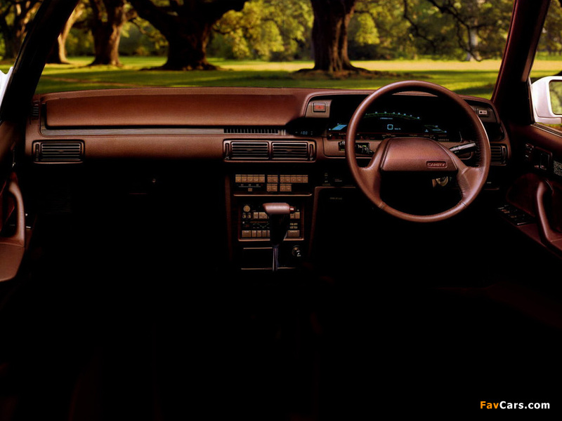 Toyota Camry Sedan JP-spec (V20) 1986–90 photos (800 x 600)