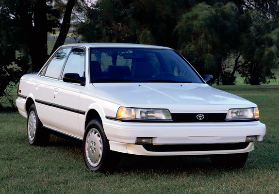 Toyota Camry Sedan LE US-spec 1990–91 images